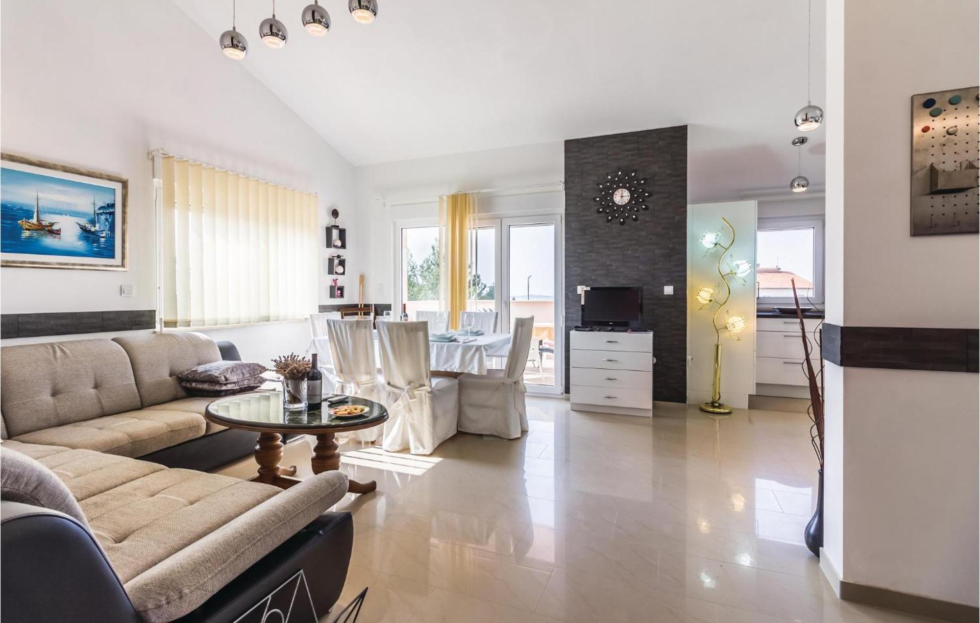 Stunning Apartment In Fazana With House Sea View Ngoại thất bức ảnh