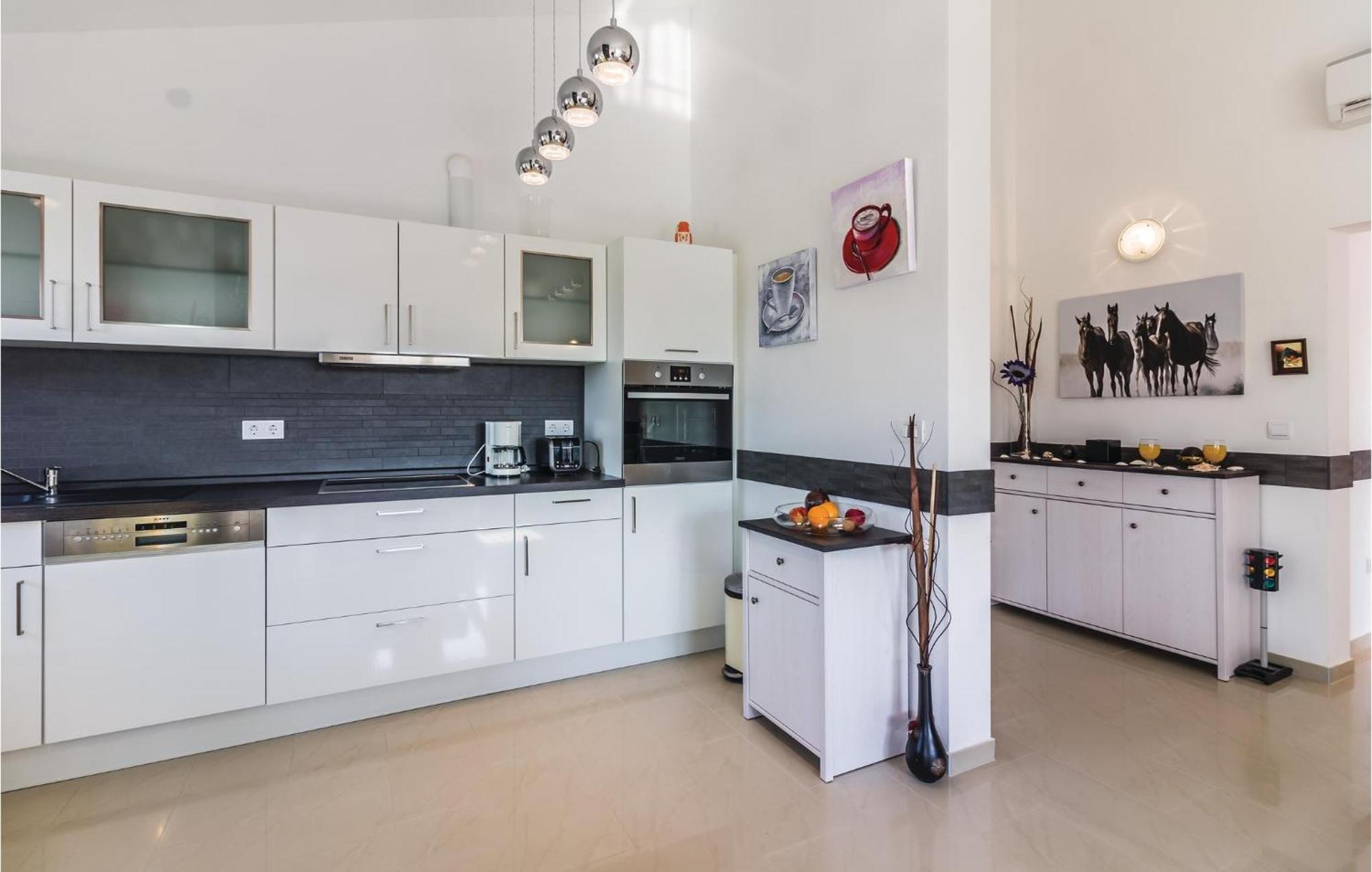 Stunning Apartment In Fazana With House Sea View Ngoại thất bức ảnh