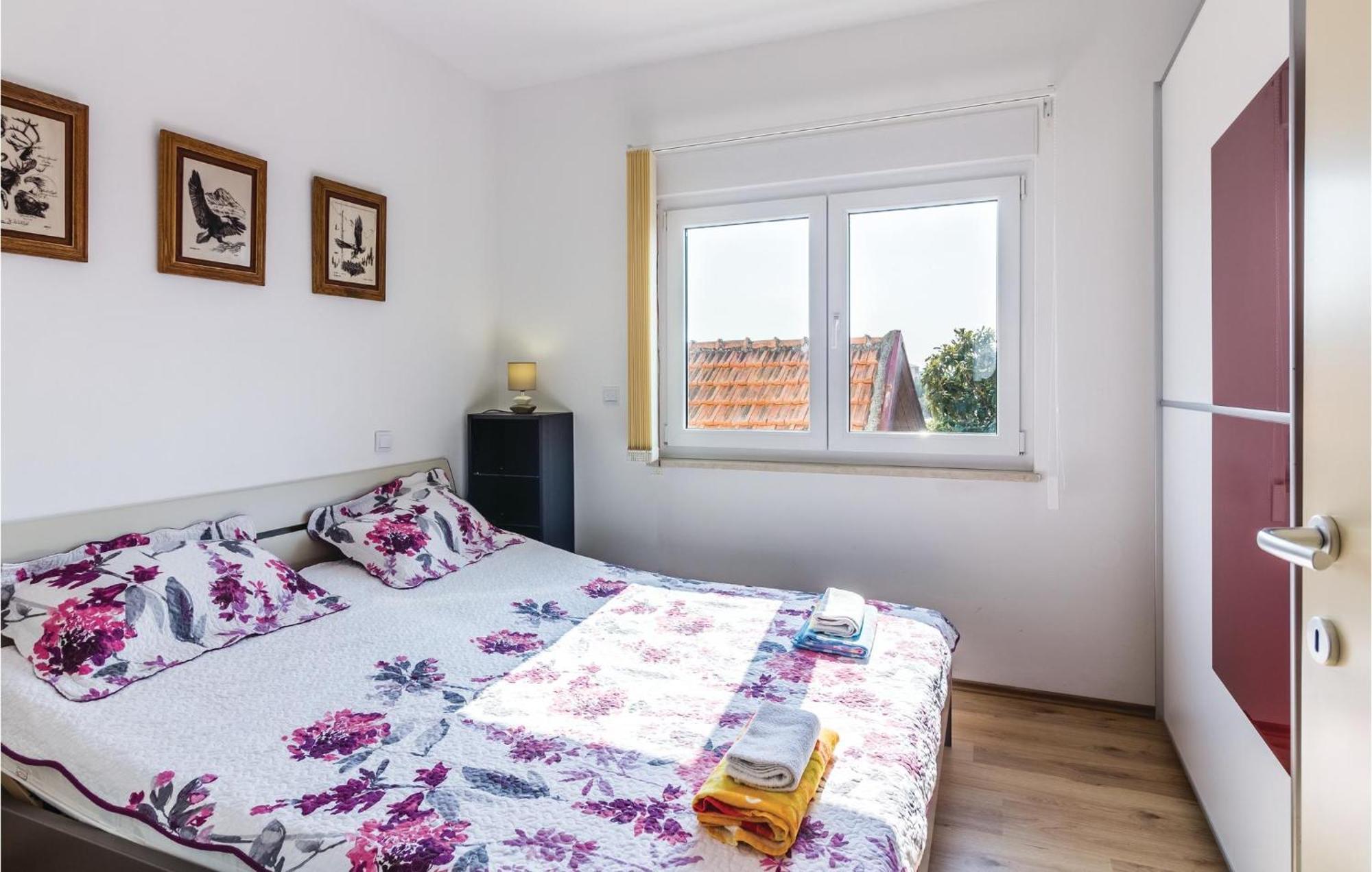 Stunning Apartment In Fazana With House Sea View Ngoại thất bức ảnh